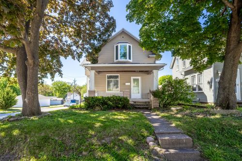 3103 Fairview St, Davenport, IA, 52804-4431 | Card Image