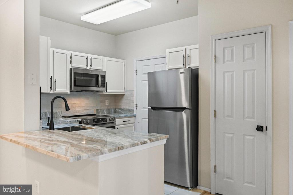 Residential in MCLEAN 4