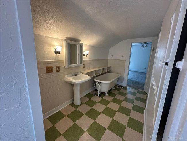 3155 S State Route 48, House other with 4 bedrooms, 3 bathrooms and null parking in Ludlow Falls OH | Image 28
