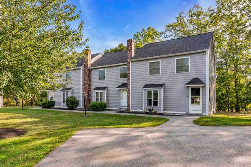 27-27 Downing Ct, Exeter, NH, 03833-1900 | Card Image
