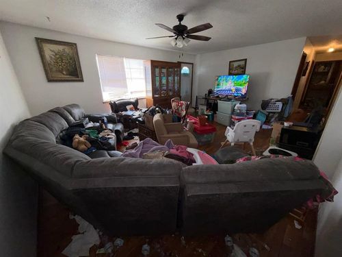 611 E 1st St, Watonga, OK, 73772-4603 | Card Image