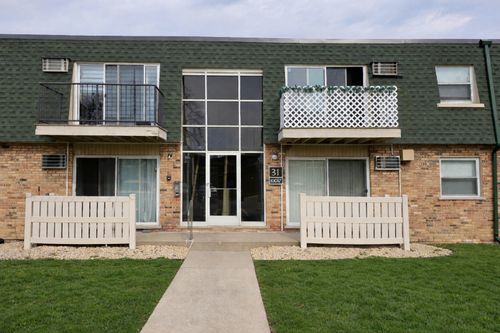 31-111-10037 S Walnut Ter, Palos Hills, IL, 60465-1279 | Card Image