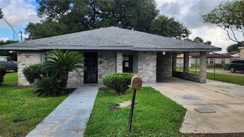 158 E 27th St, Reserve, LA, 70084-5105 | Card Image