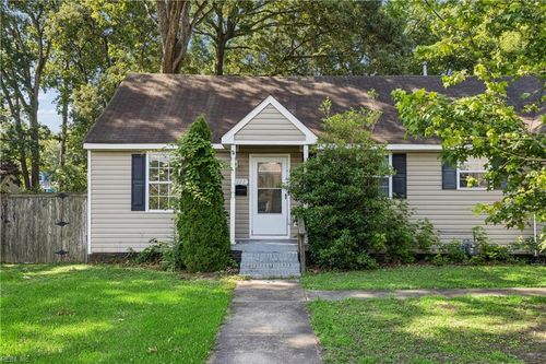 1117 Evelyn St, Norfolk, VA, 23518-2617 | Card Image