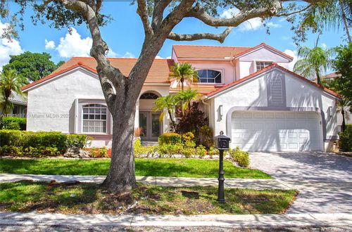 2613 Oakbrook Dr, Weston, FL, 33332-3411 | Card Image