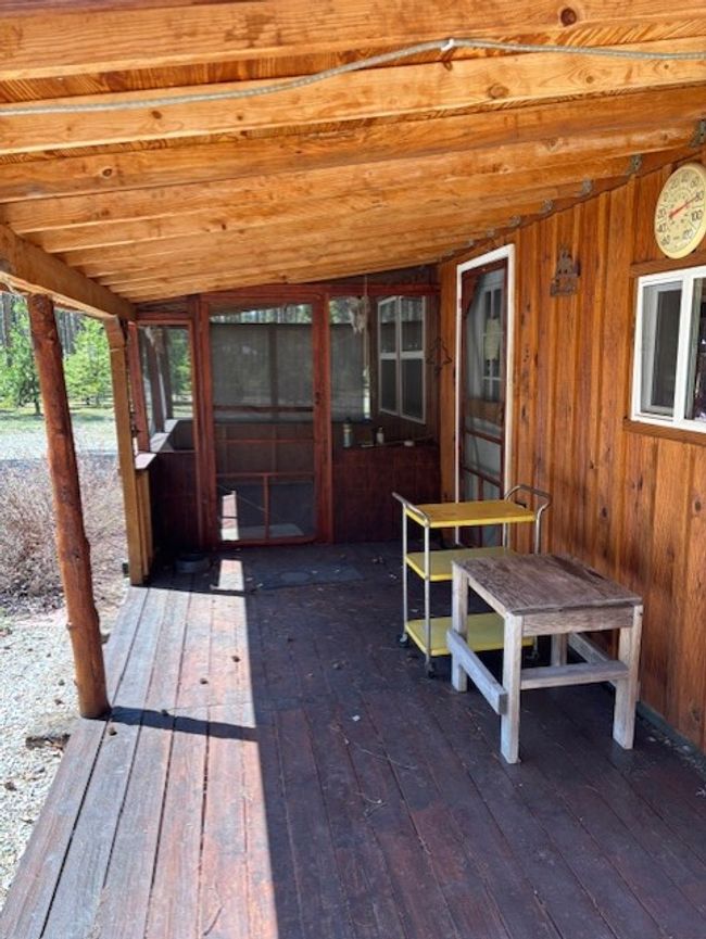 View of sunroom | Image 21