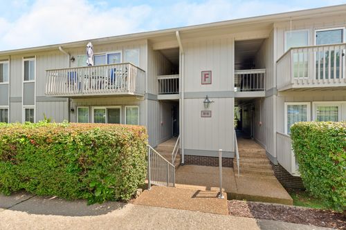 91-21 Vaughns Gap Rd, Nashville, TN, 37205-4305 | Card Image