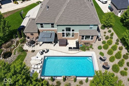 5683 Oakmont Blvd, Bargersville, IN, 46106-5536 | Card Image