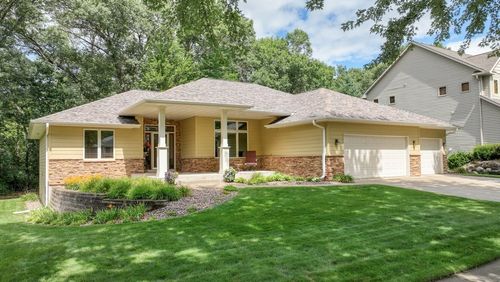3122 Anric Dr, Eau Claire, WI, 54701-3054 | Card Image