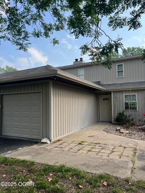 b-2720 N Loma Linda Dr, Loma Linda, MO, 64804-8863 | Card Image