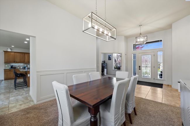 586 Lodi Loop, Home with 4 bedrooms, 3 bathrooms and null parking in Richland WA | Image 16