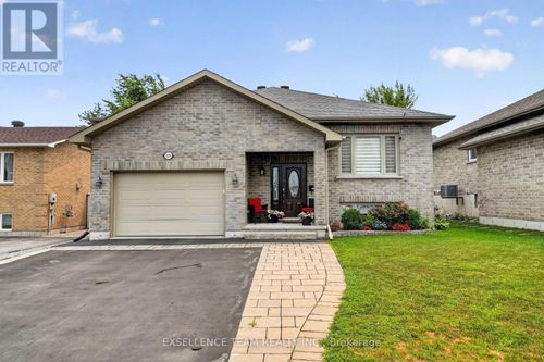 1159 Montreal Rd, Cornwall, ON, K6H1E3 | Card Image