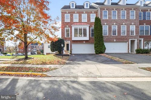 14530 Guilford Ridge Rd, HAYMARKET, VA, 20169-3271 | Card Image