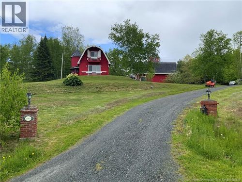 22 Rosewood Dr, Grafton, NB, E7N1P5 | Card Image
