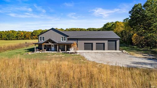 52478 County Road 39, Middlebury, IN, 46540-9660 | Card Image