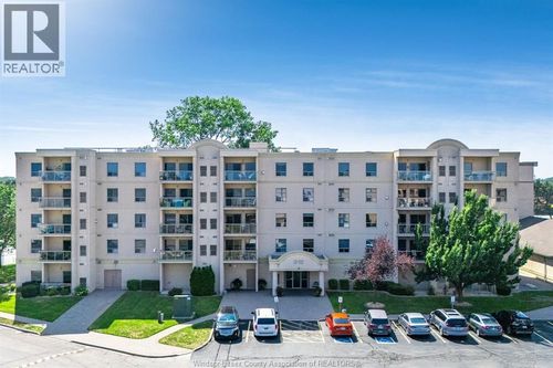 305-315 The Village Dr, Windsor, ON, N8S | Card Image