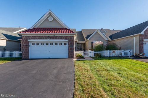 124 Devonshire Way, SELLERSVILLE, PA, 18960-2889 | Card Image