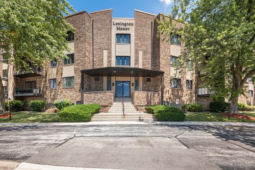 apt-110-7100 W 95th St, Oak Lawn, IL, 60453-2071 | Card Image