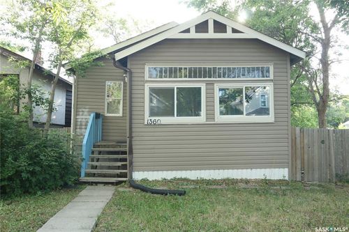 1360 Athol St, Regina, SK, S4T3C5 | Card Image