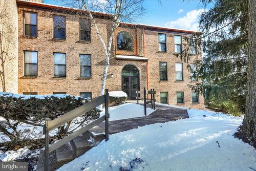 1 Olympic Dr, READING, PA, 19607 | Card Image