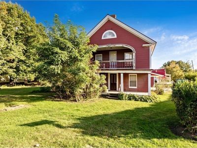 17 Cross Street, House other with 4 bedrooms, 2 bathrooms and null parking in Highgate VT | Image 2