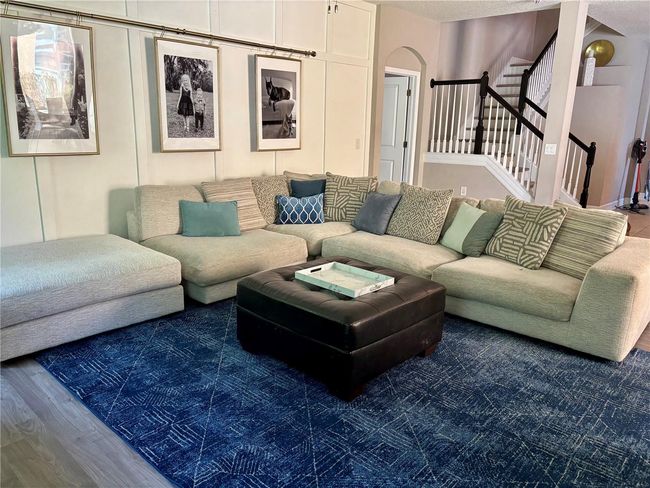 Family/Living Room | Image 16