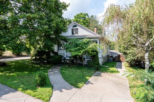 63 Starr St, Johnston, RI, 02919-6270 | Card Image