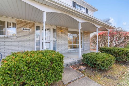 44611 Nantucket Dr, Canton, MI, 48187-2622 | Card Image