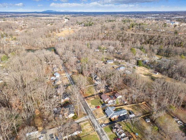 208 Ben Lomond Dr, House other with 3 bedrooms, 2 bathrooms and 3 parking in Mc Minnville TN | Image 25