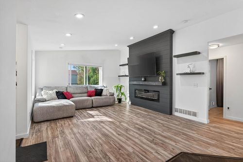 1023 Ivy Ridge Ter, Buffalo, MN, 55313-0017 | Card Image