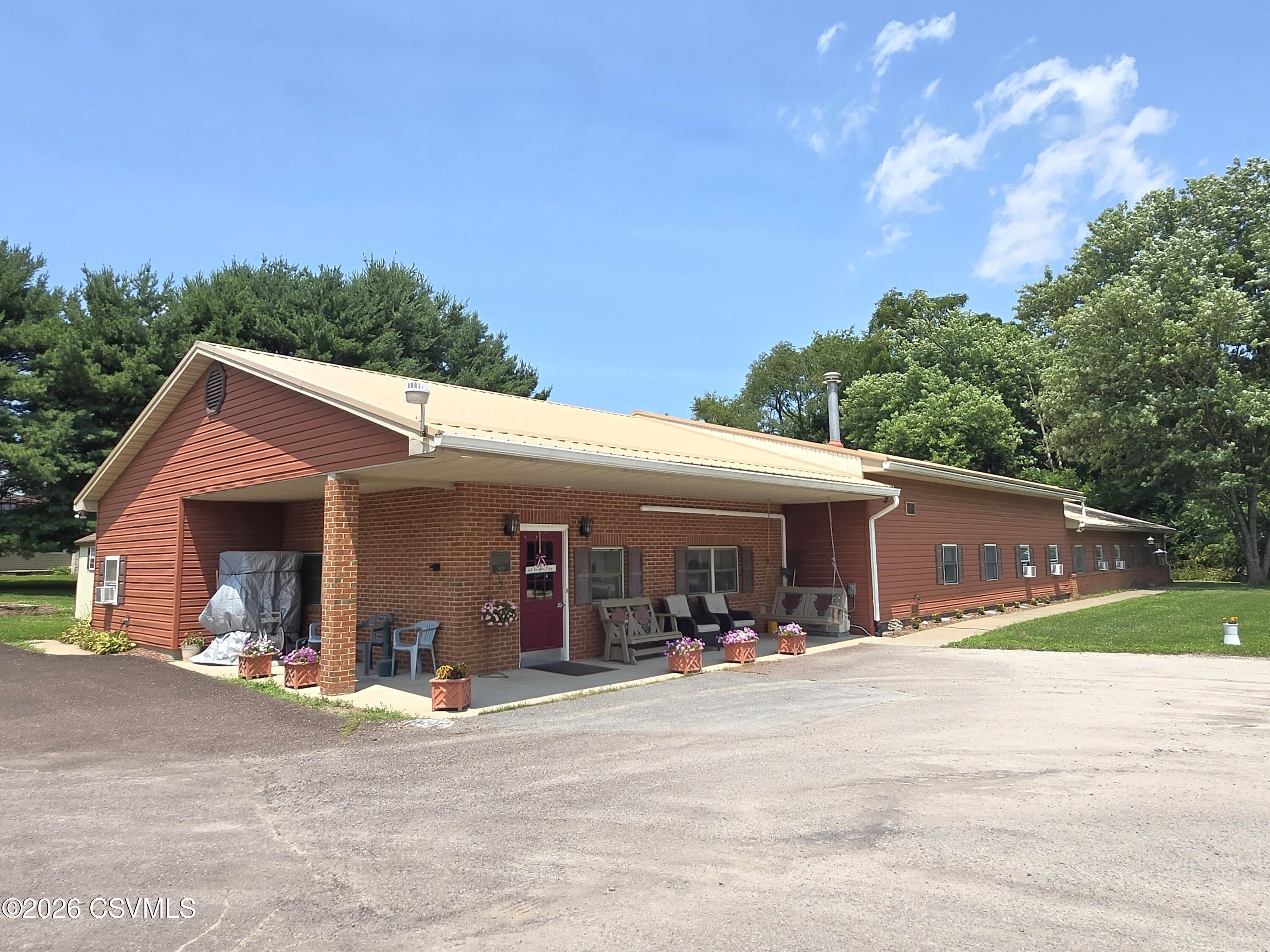 10546 River Rd, New Columbia, PA 17856