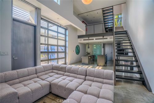 apt-5-1011 N Orange Grove Ave, West Hollywood, CA, 90046-6161 | Card Image