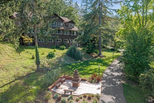 2264 Green Hill Rd, Sebastopol, CA, 95472-9034 | Card Image