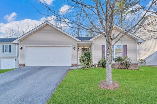 4514 Autumn Ln Nw, Roanoke, VA, 24017-4670 | Card Image