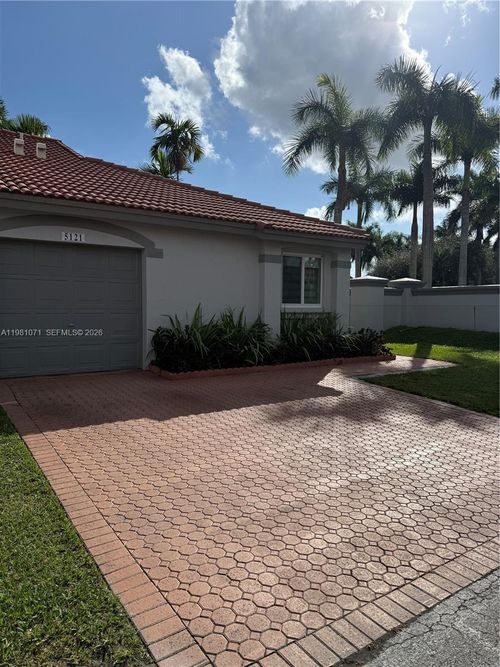 5121 Nw 114th Ct, Doral, FL, 33178-3533 | Card Image