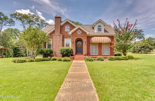 211 W Maud Ave, Mendenhall, MS, 39114-3605 | Card Image