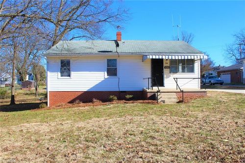 1314 Walnut St, Greensboro, NC, 27405-6647 | Card Image