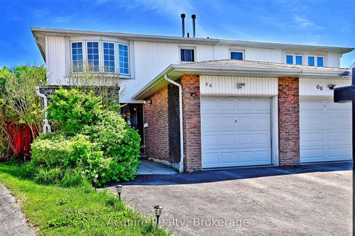 64 Bushmills Sq, Scarborough, ON, M1V1J4 | Card Image