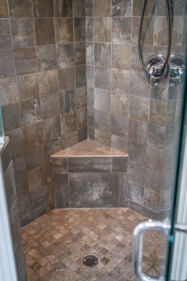 2 Oak Ridge Dr, House other with 4 bedrooms, 4 bathrooms and 8 parking in Stirling ON | Image 33