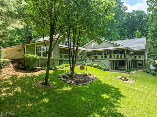 2461 Trailwood Dr Sw, Carrollton, OH, 44615-8245 | Card Image