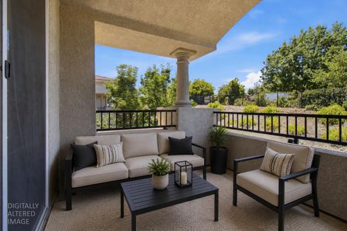 738-700 Moon Cir, Folsom, CA, 95630-4131 | Card Image