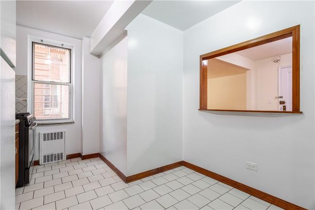 APT-2J - 82-40 Austin St, Home with 2 bedrooms, 1 bathrooms and null parking in Kew Gardens NY | Image 9
