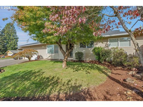 1570 Se Paloma Ct, Gresham, OR, 97080-6179 | Card Image
