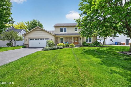 1212 Valley Bluff Dr, Perrysburg, OH, 43551-2794 | Card Image