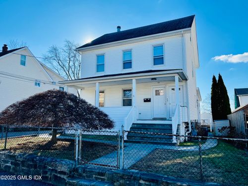 2-18 Grand St, Greenwich, CT, 06830-6109 | Card Image