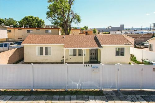 18316 Gault St, Reseda, CA, 91335-4414 | Card Image