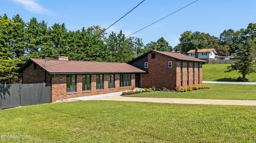 101 Westland Dr, Clinton, TN, 37716-2107 | Card Image