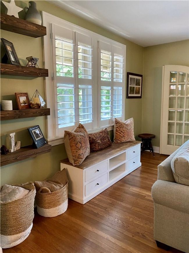 1138 Middle Rd, House other with 4 bedrooms, 3 bathrooms and 2 parking in Glenshaw PA | Image 7