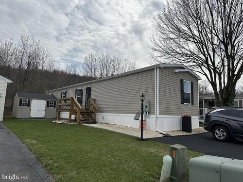 21 Mountain View Ln, BLANDON, PA, 19510-9735 | Card Image