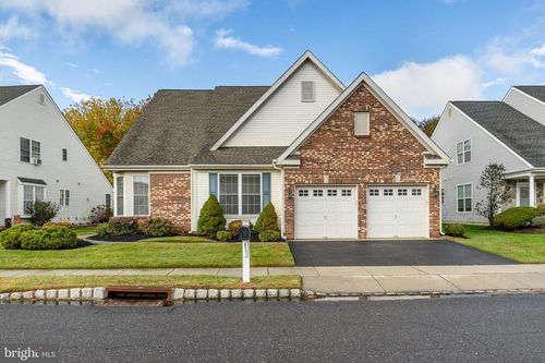 16 Hibiscus Dr, Evesham, NJ, 08053-5553 | Card Image